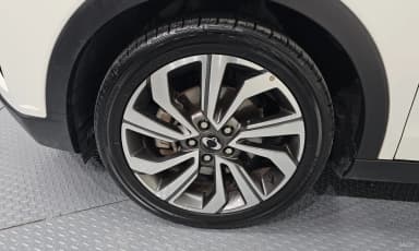 Berry New Tivoli