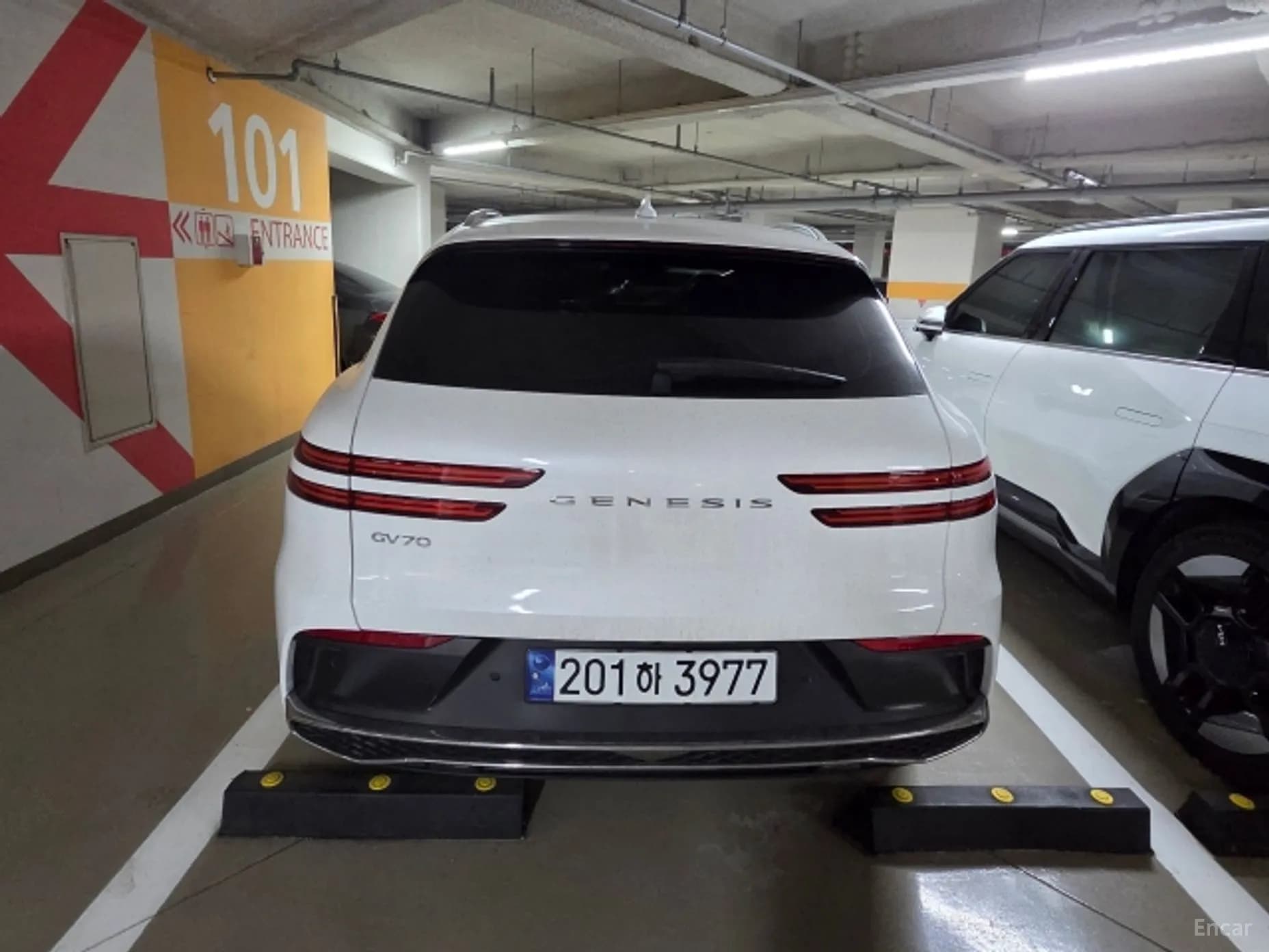 GV70