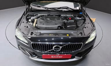 V90 Cross Country