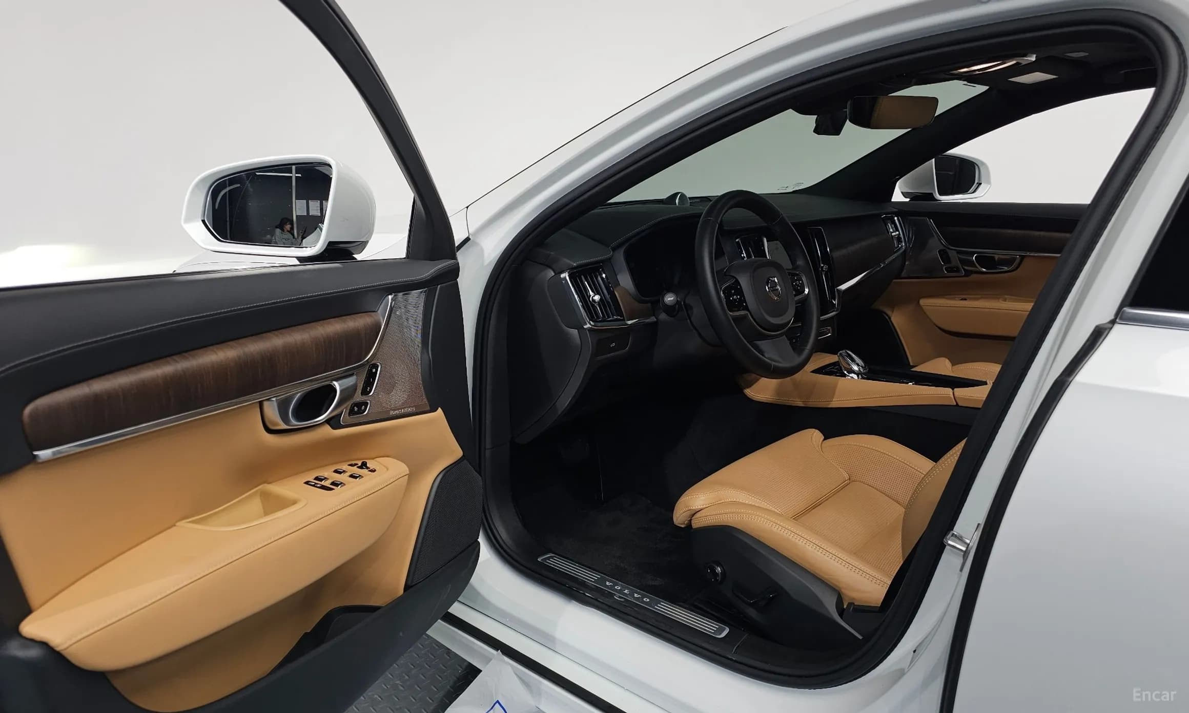 S90