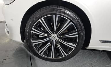 S90