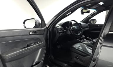 Rexton Sports Khan