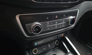 Rexton Sports Khan