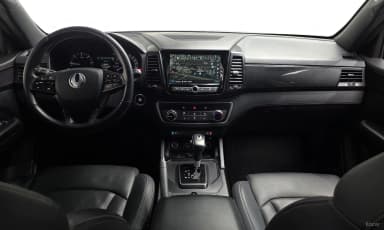 Rexton Sports Khan