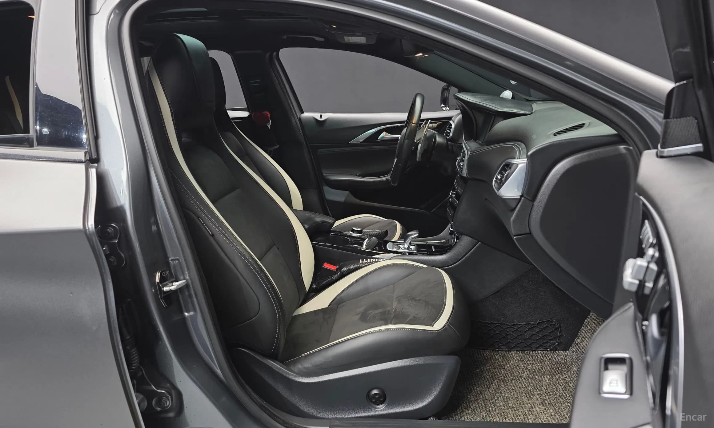 Q30