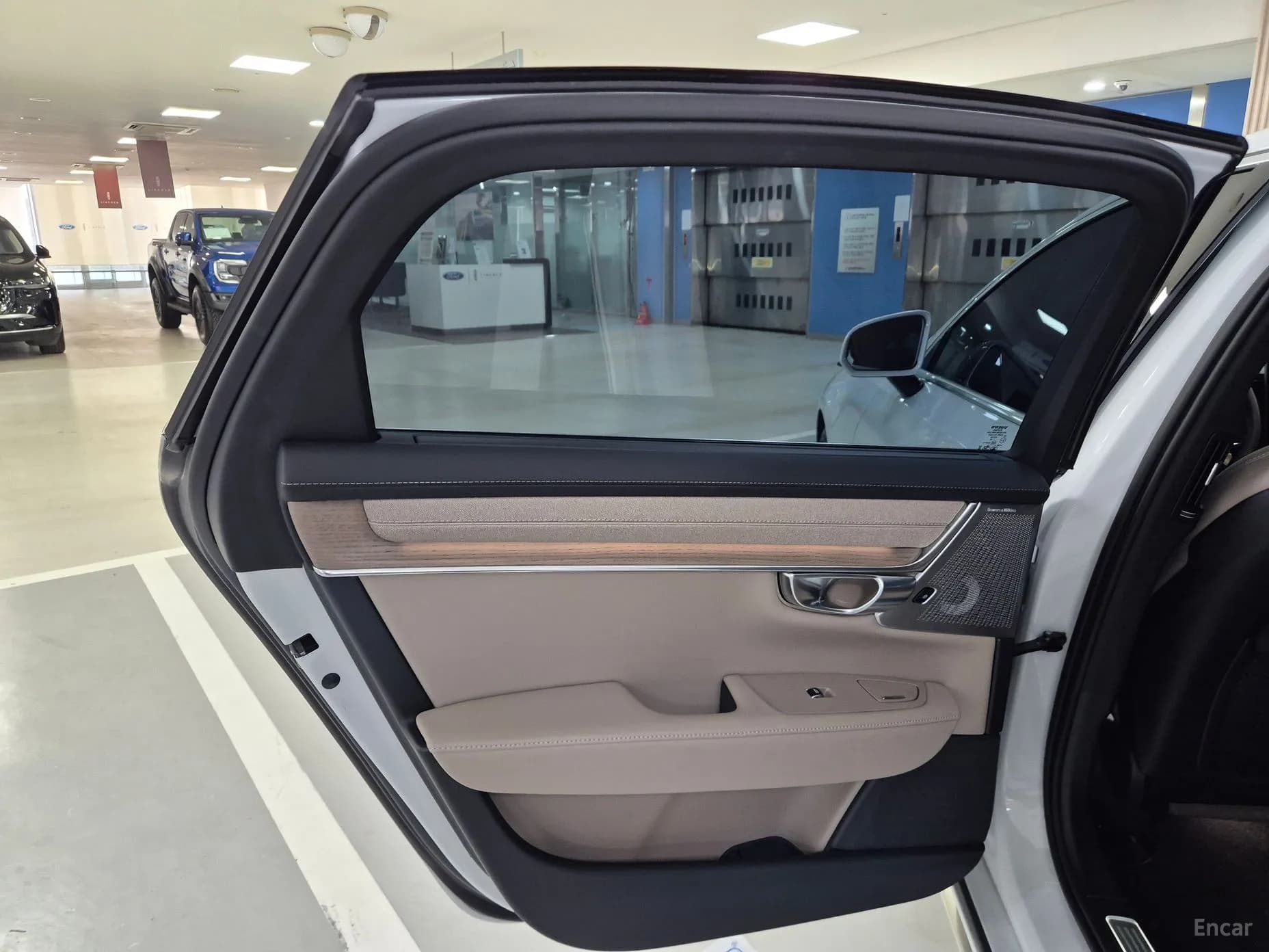 S90