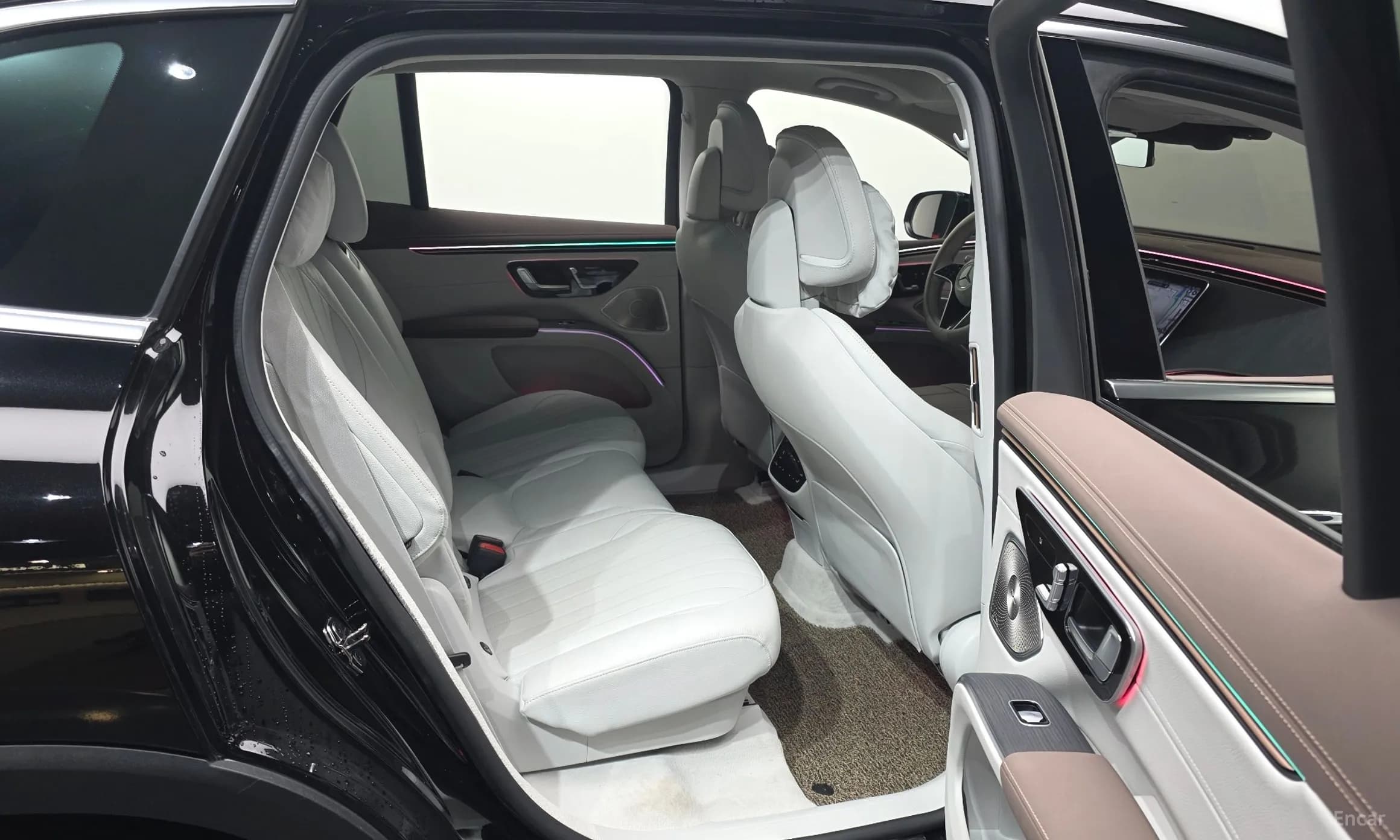 EQS SUV X296
