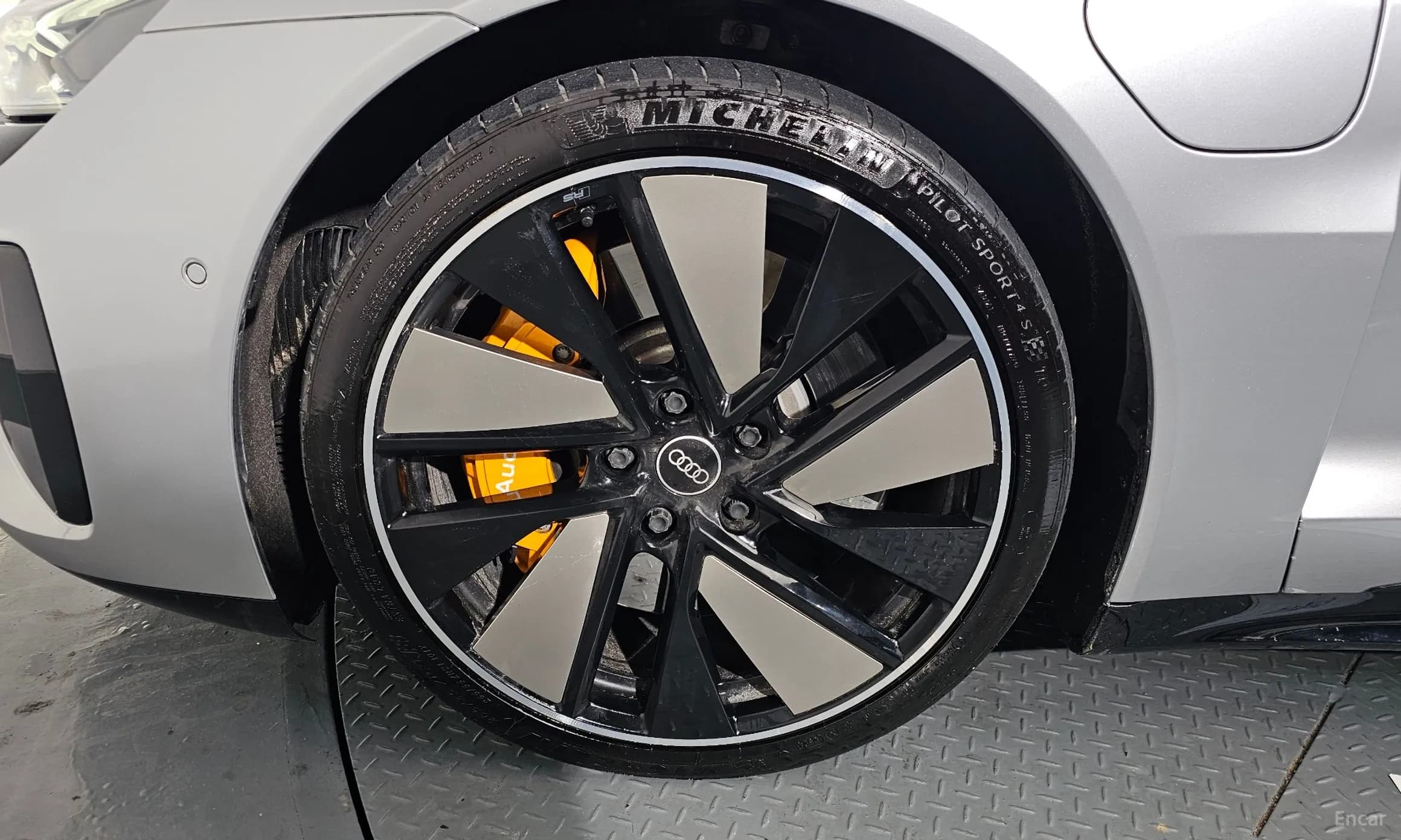 e-tron GT