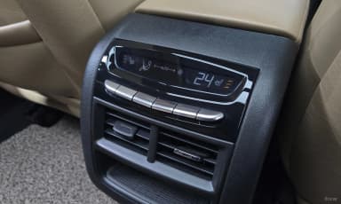 XT5