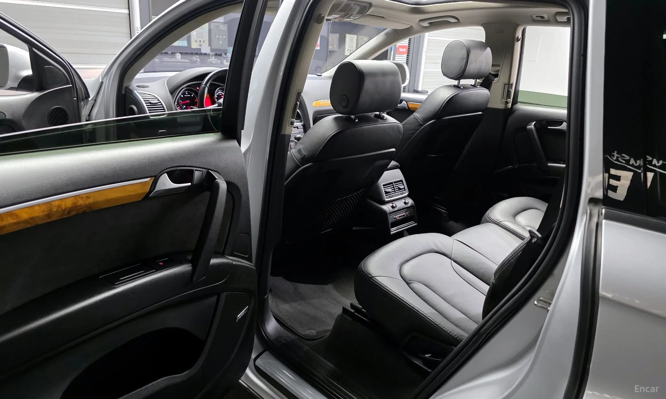 Q7