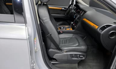 Q7