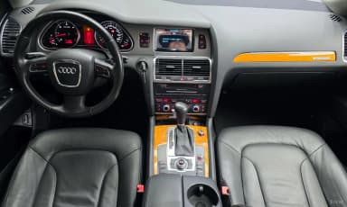Q7