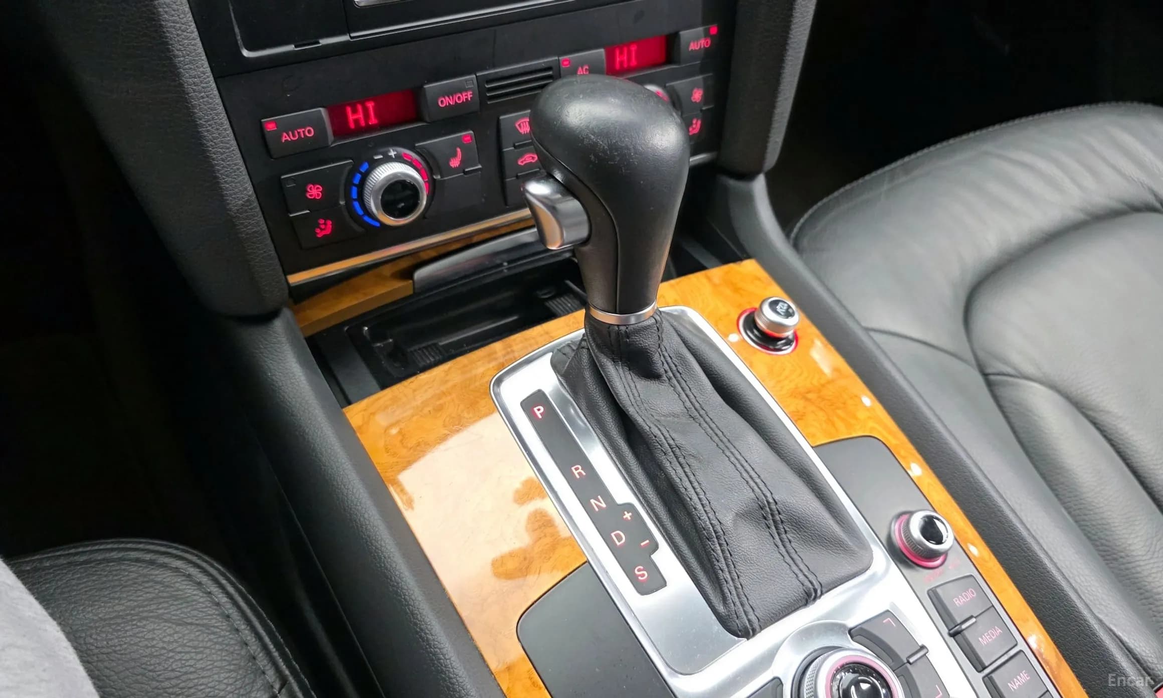 Q7