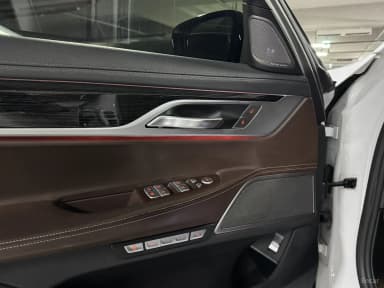 7 Series (G11)