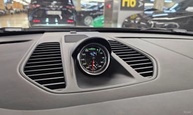 910