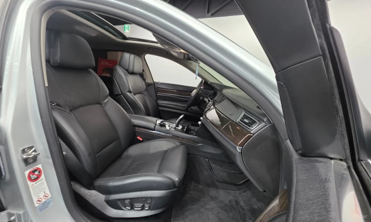 7 Series (F01)
