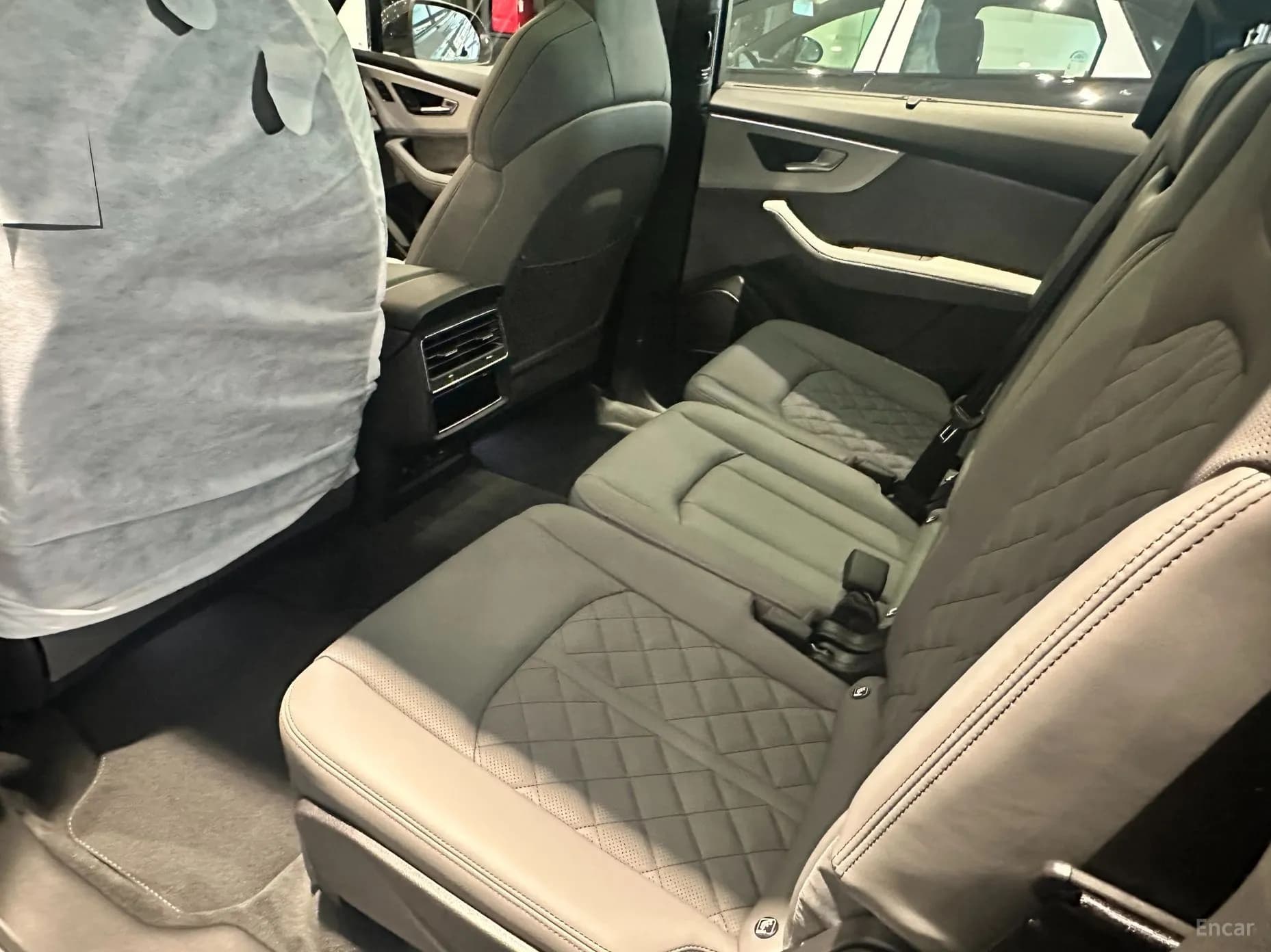 Q7 (4M)