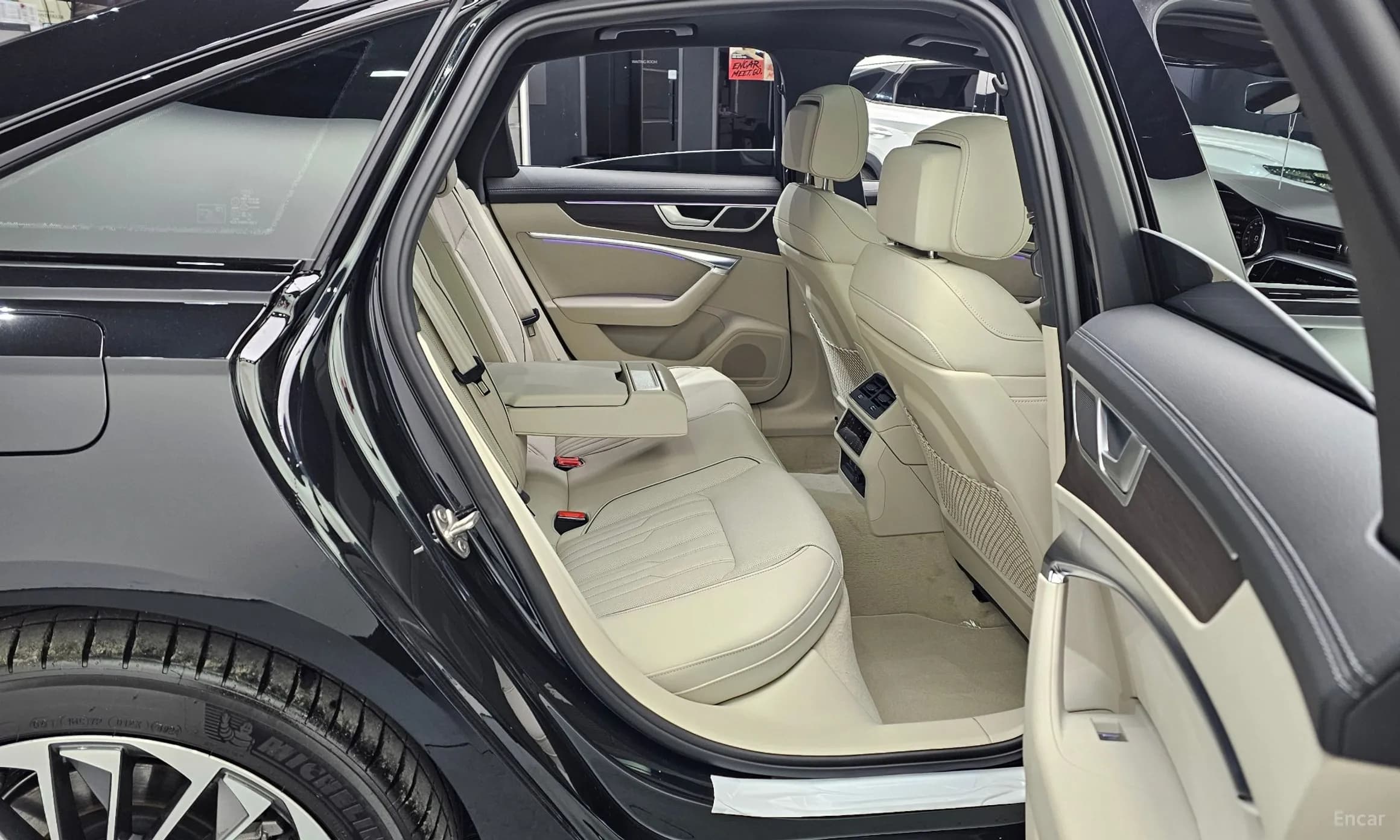 A6 (C8)