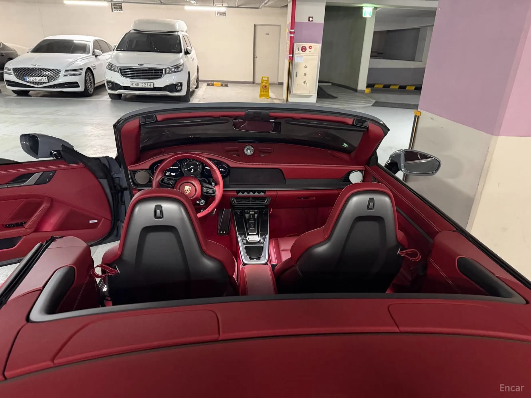 911 (992)