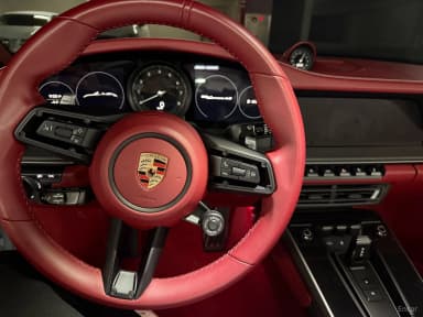 911 (992)
