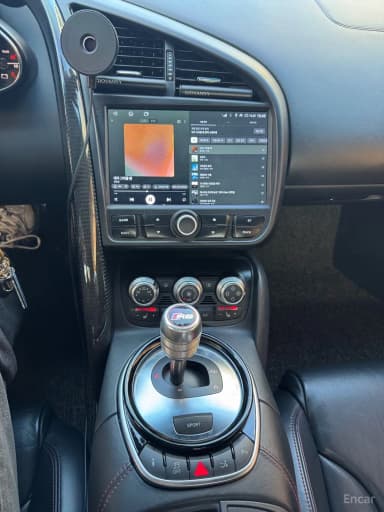 R8
