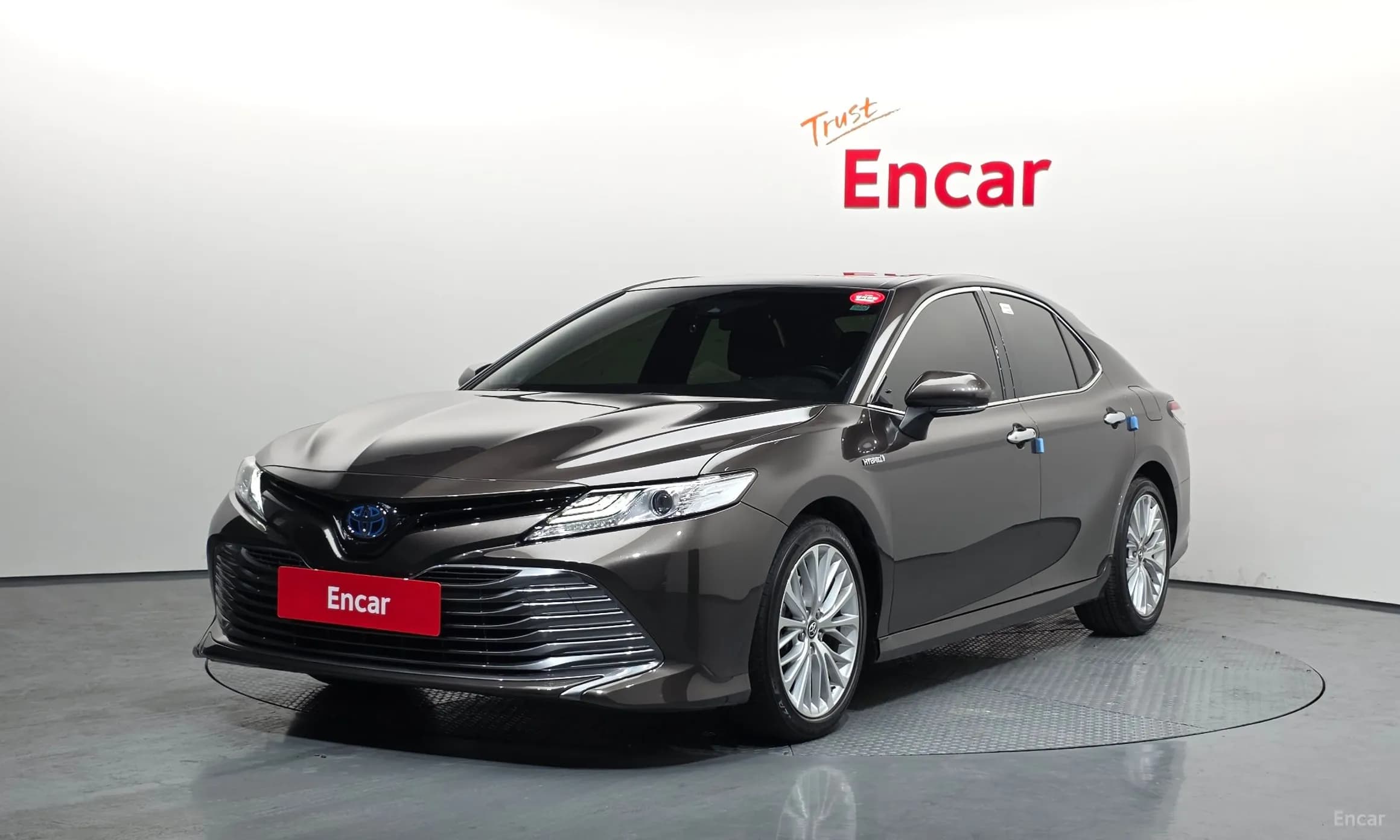 Camry (XV70)