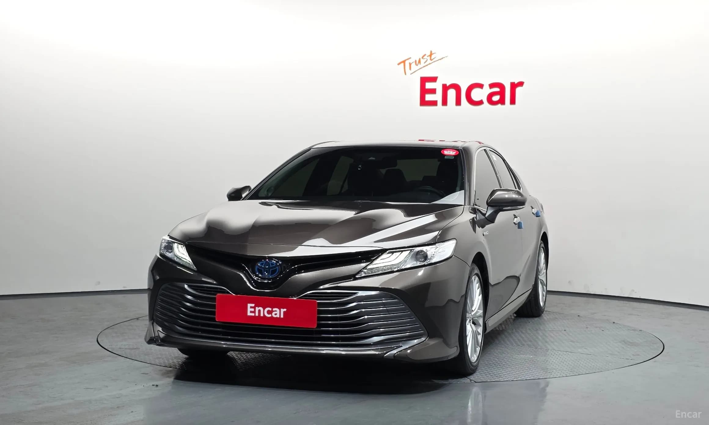 Camry (XV70)
