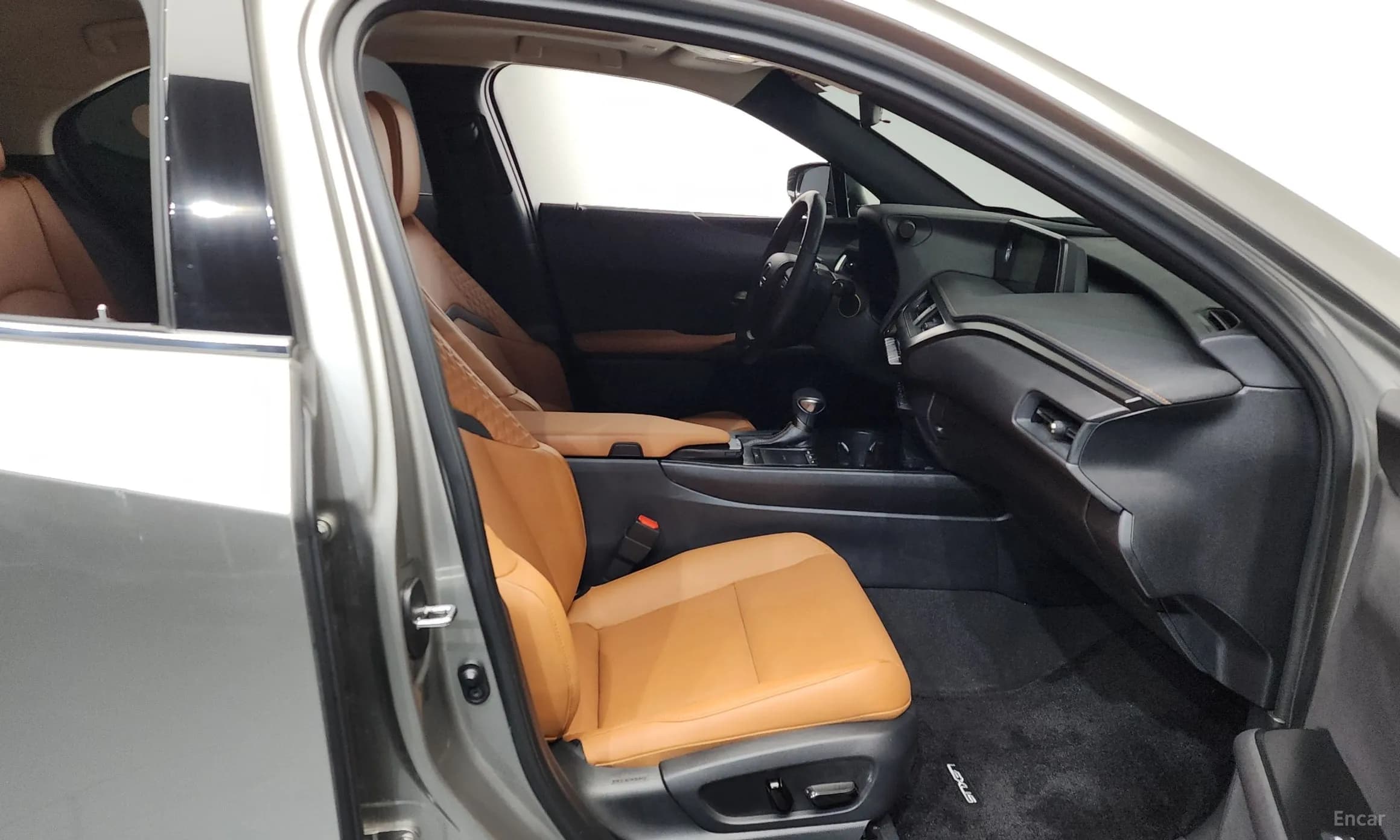 UX250h
