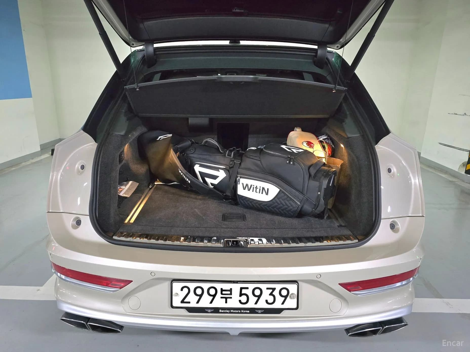 Bentayga