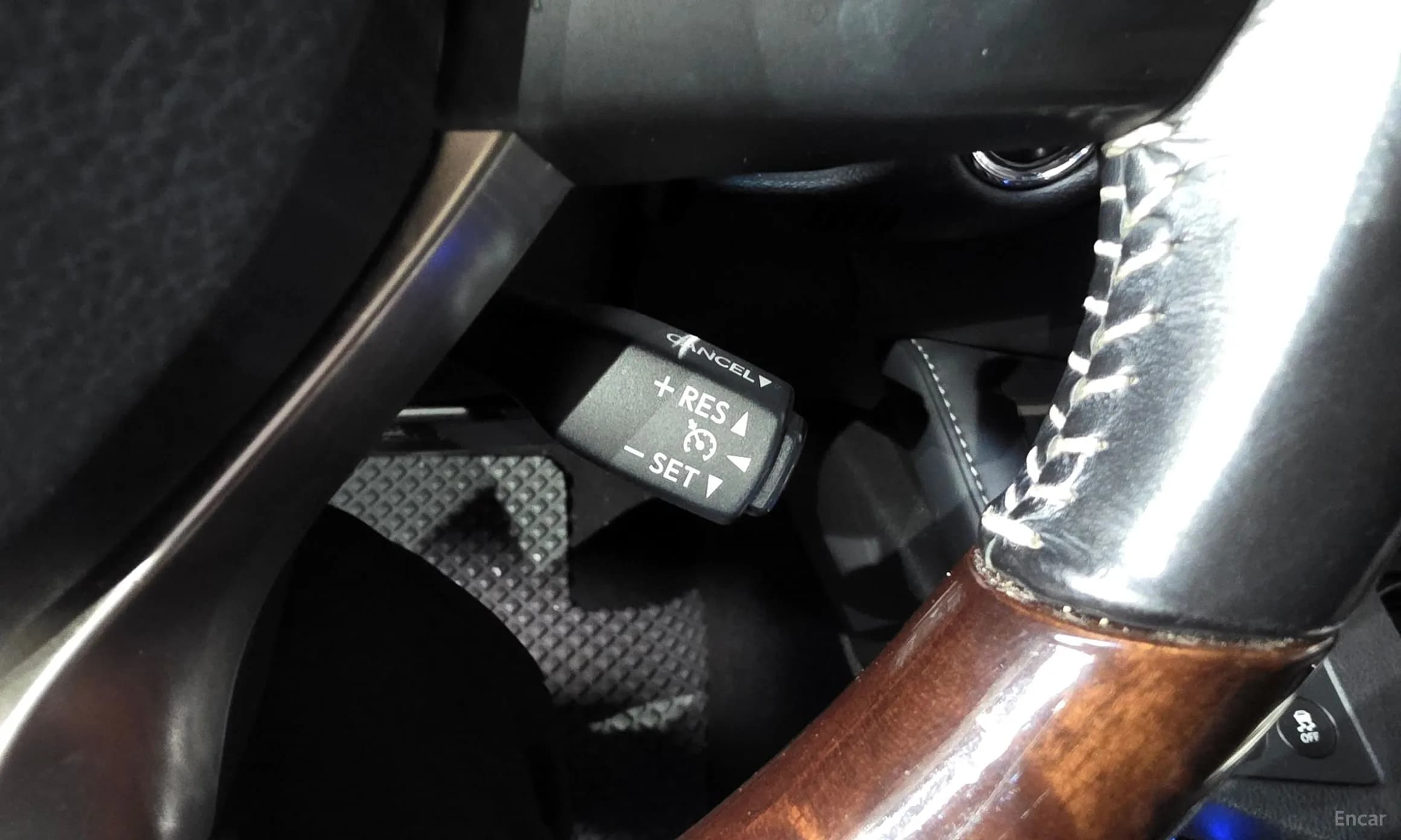 New ES300h
