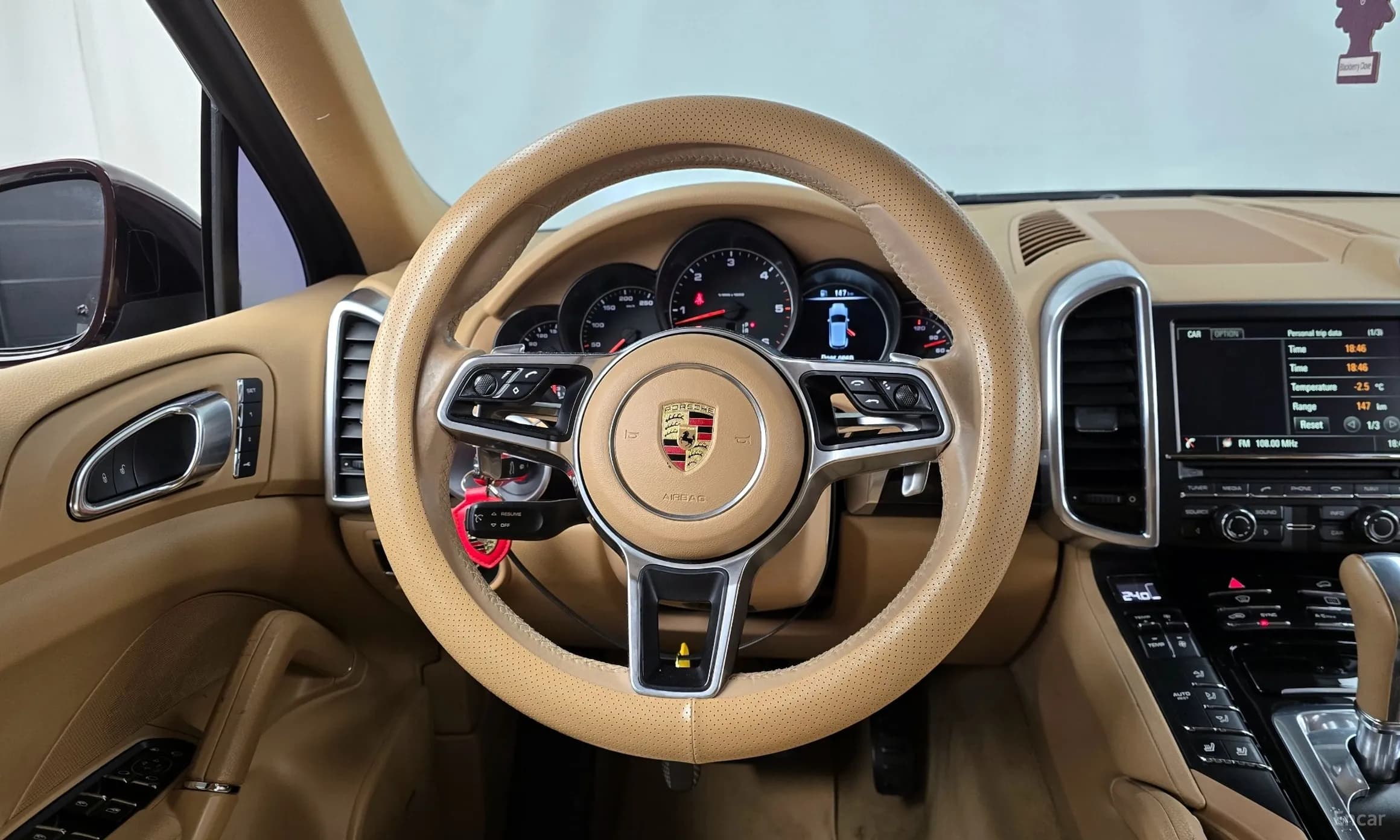 New Cayenne