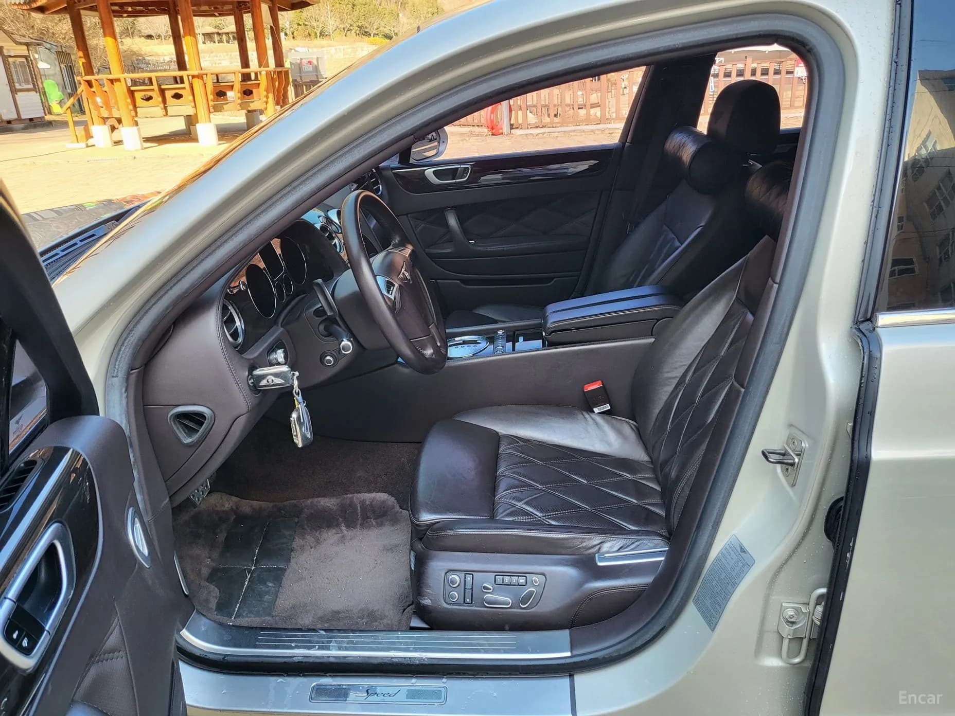Flying Spur Gen 1