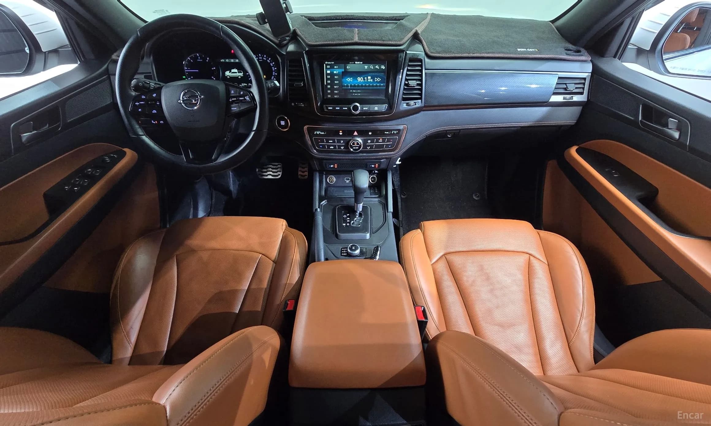 Rexton Sports Khan