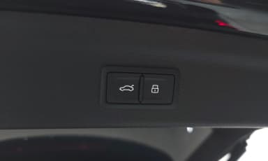 Q3 (F3)