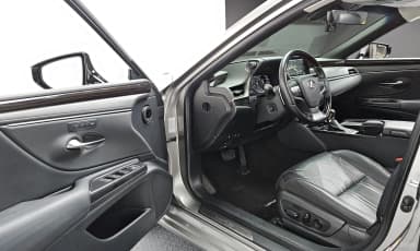 ES300h 7th Generation