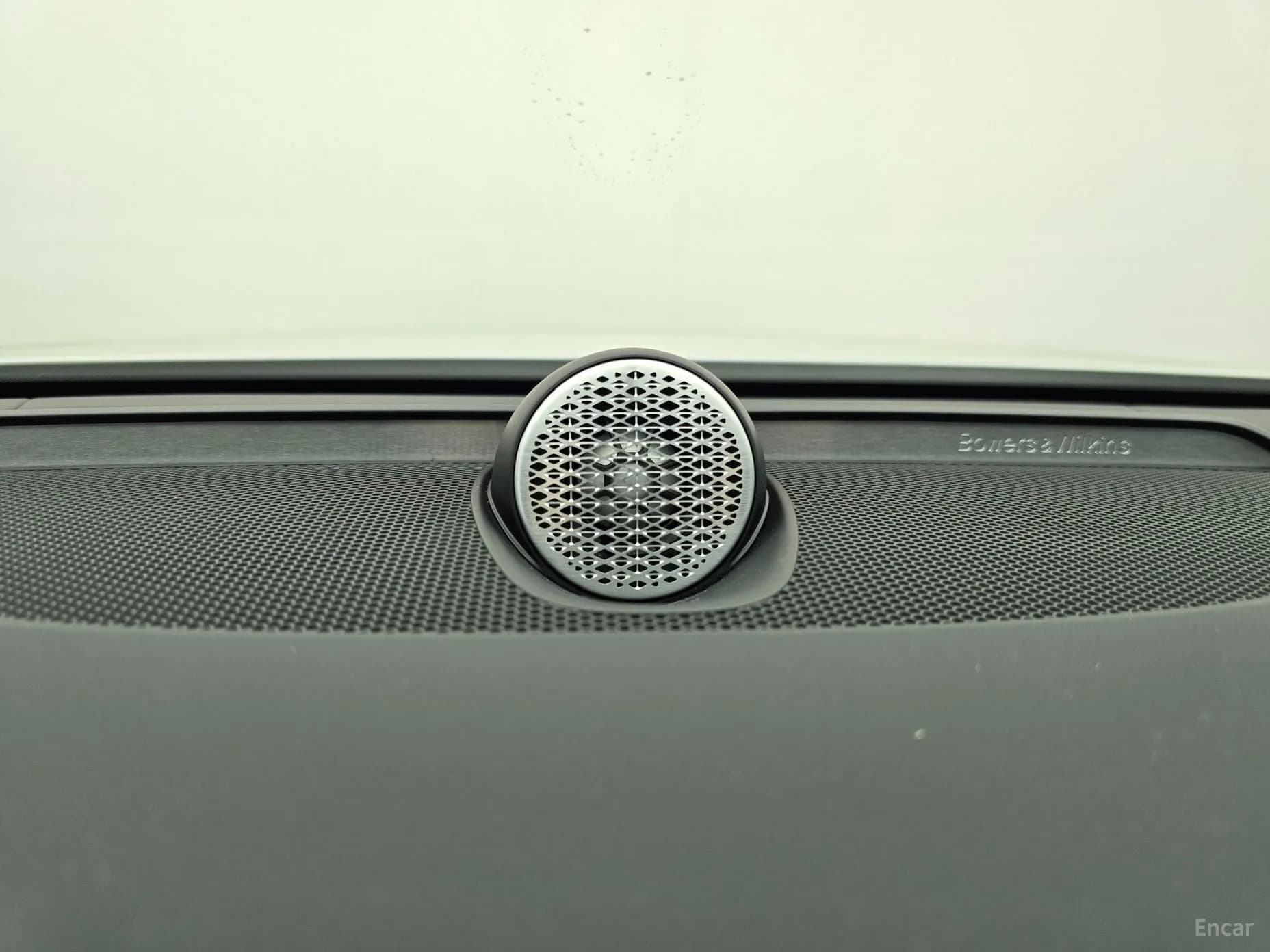 S90