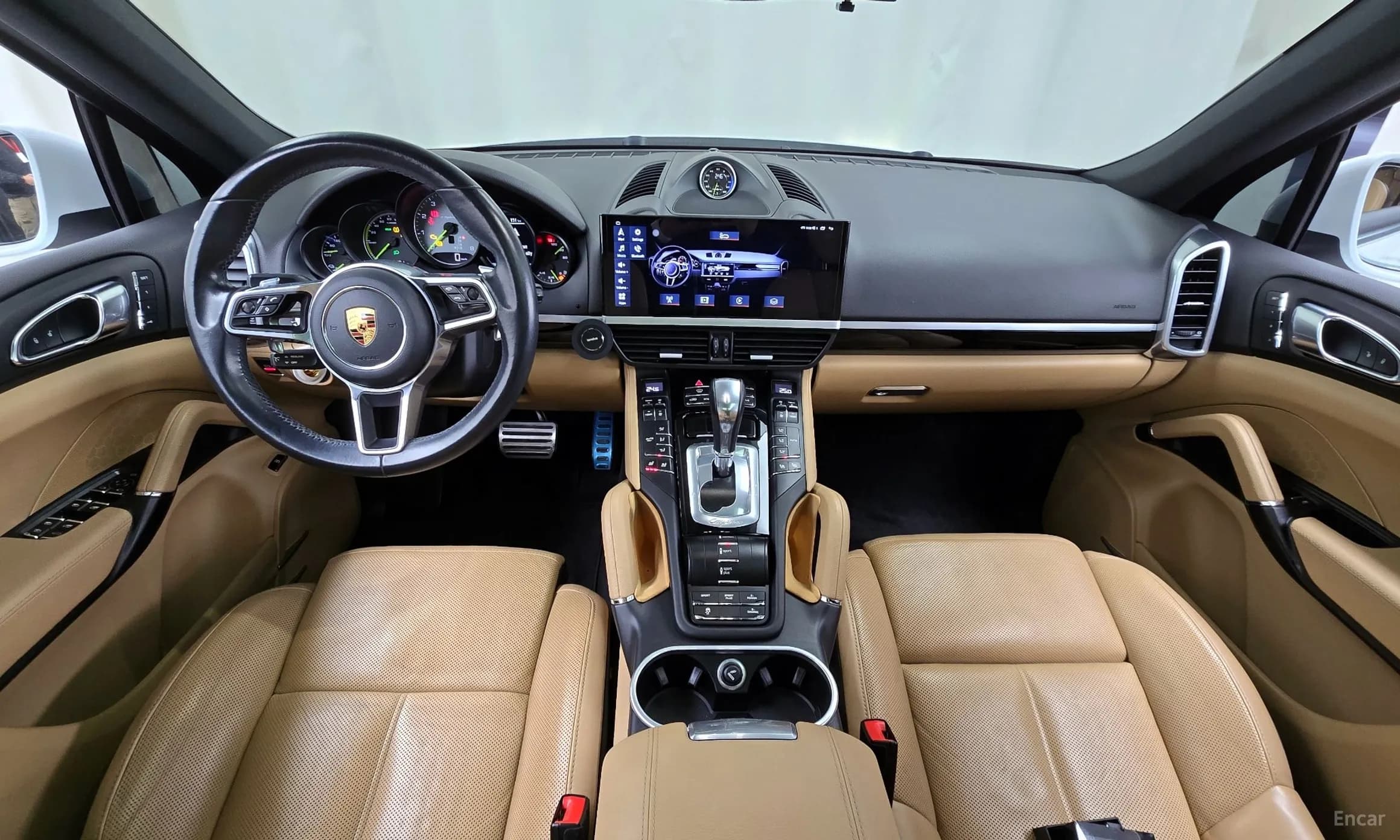 New Cayenne