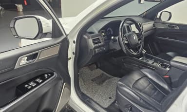 G4 Rexton