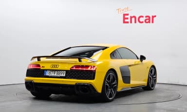 R8 (4S)