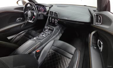 R8 (4S)