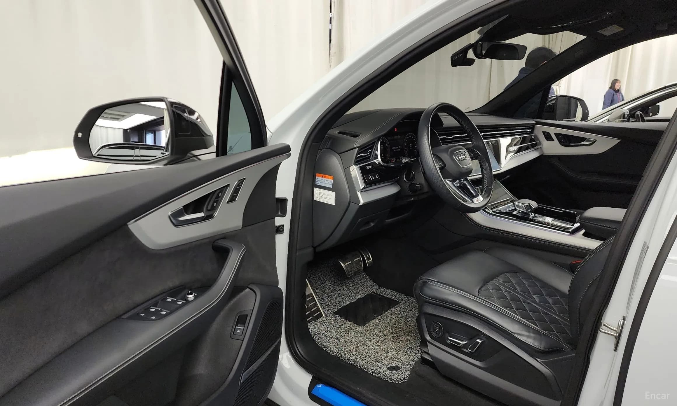 Q7 (4M)