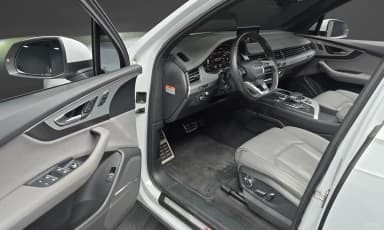 Q7 (4M)