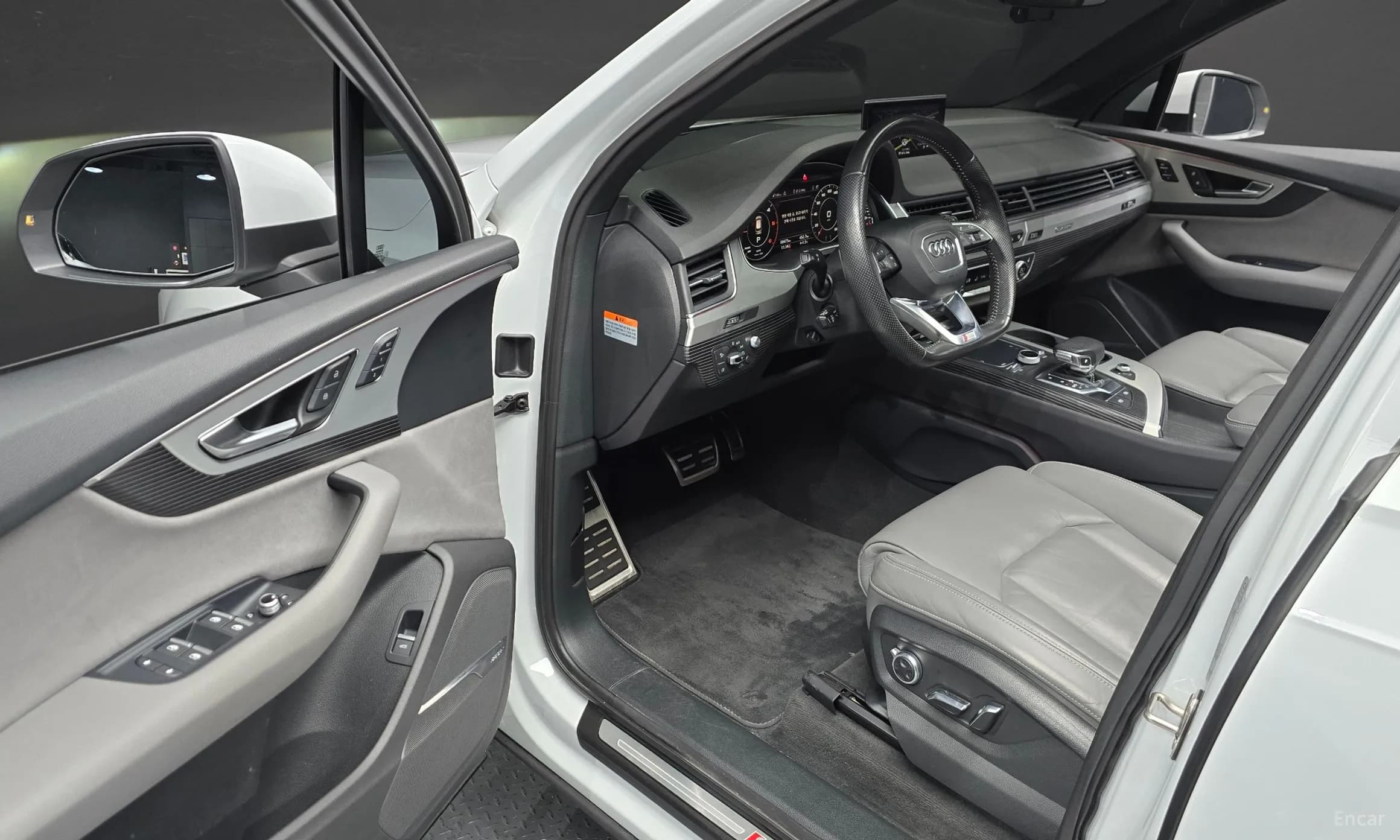 Q7 (4M)