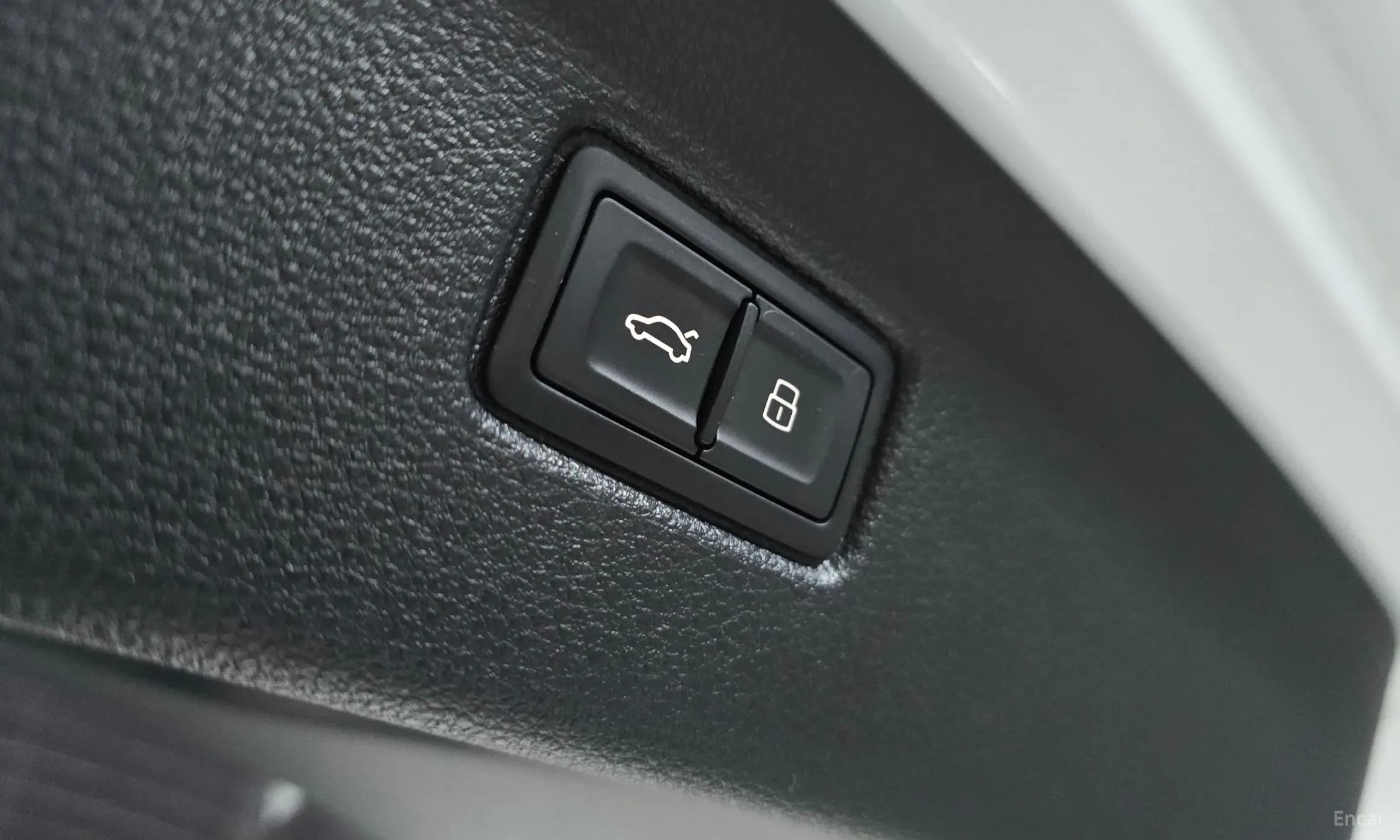 Q7 (4M)