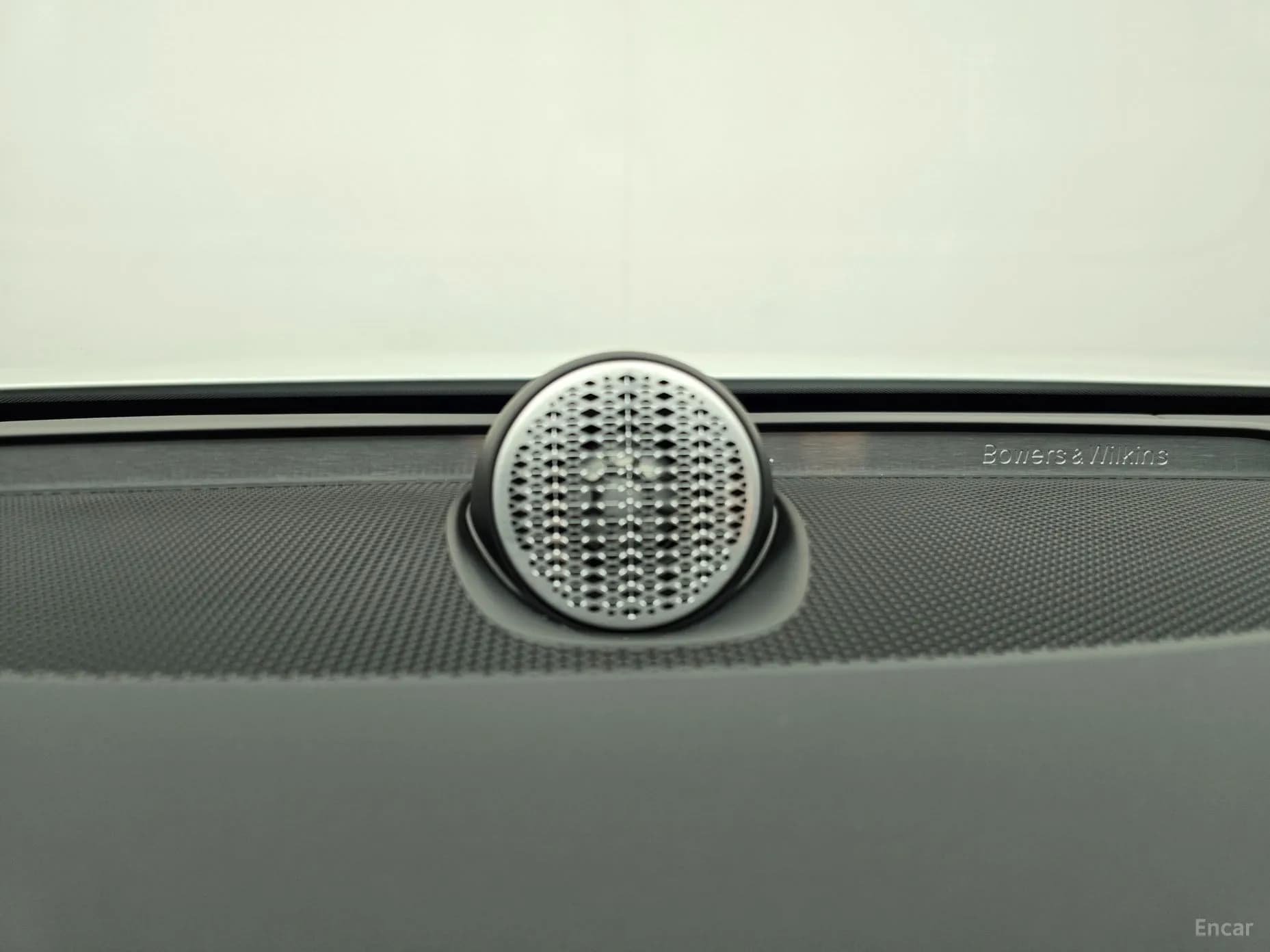 S90