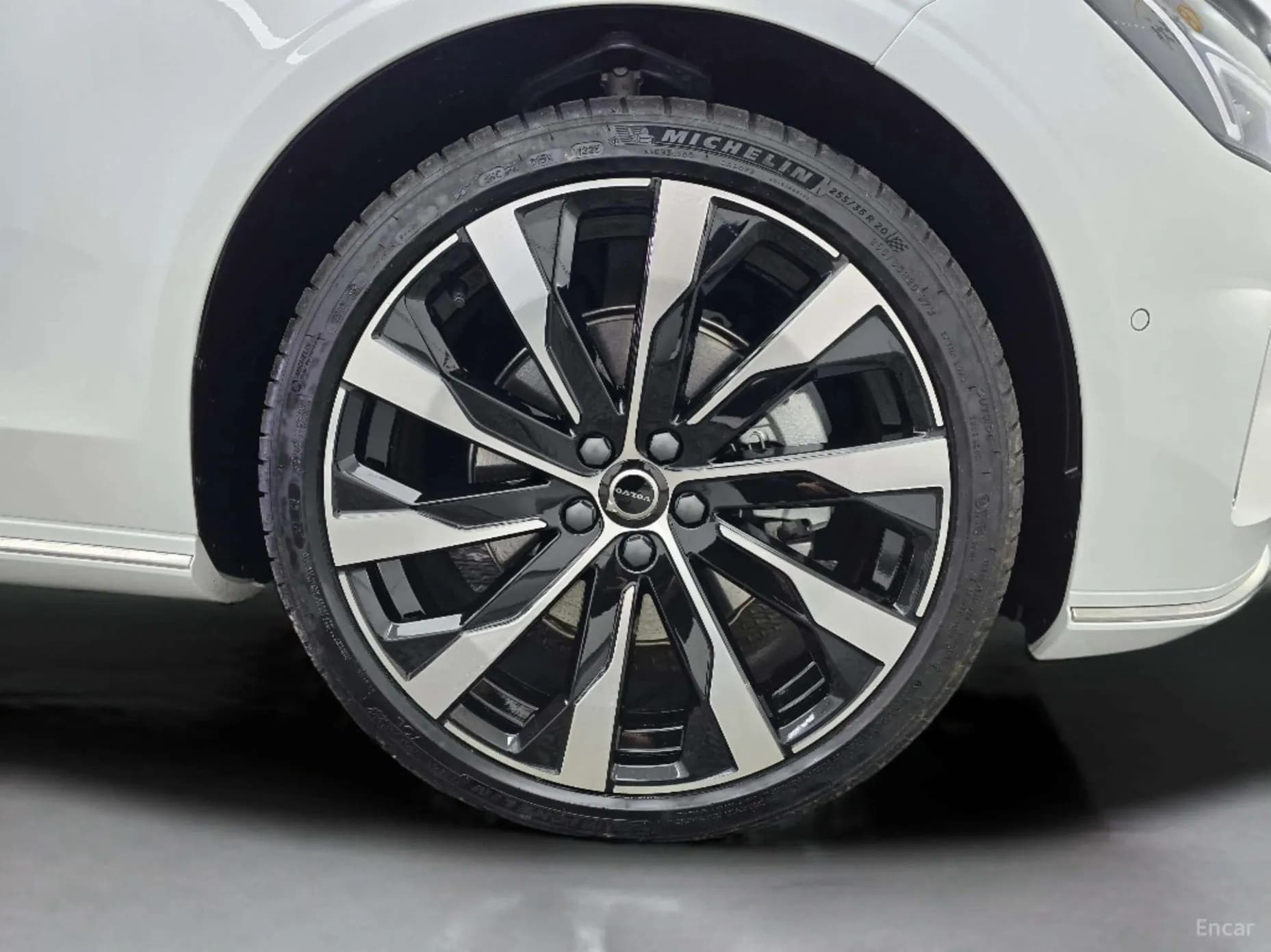 S90