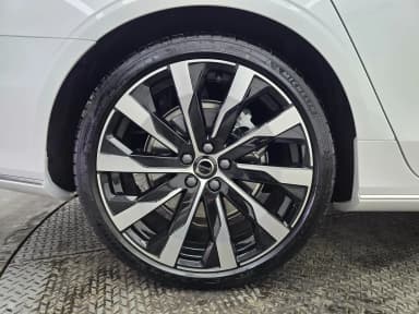 S90