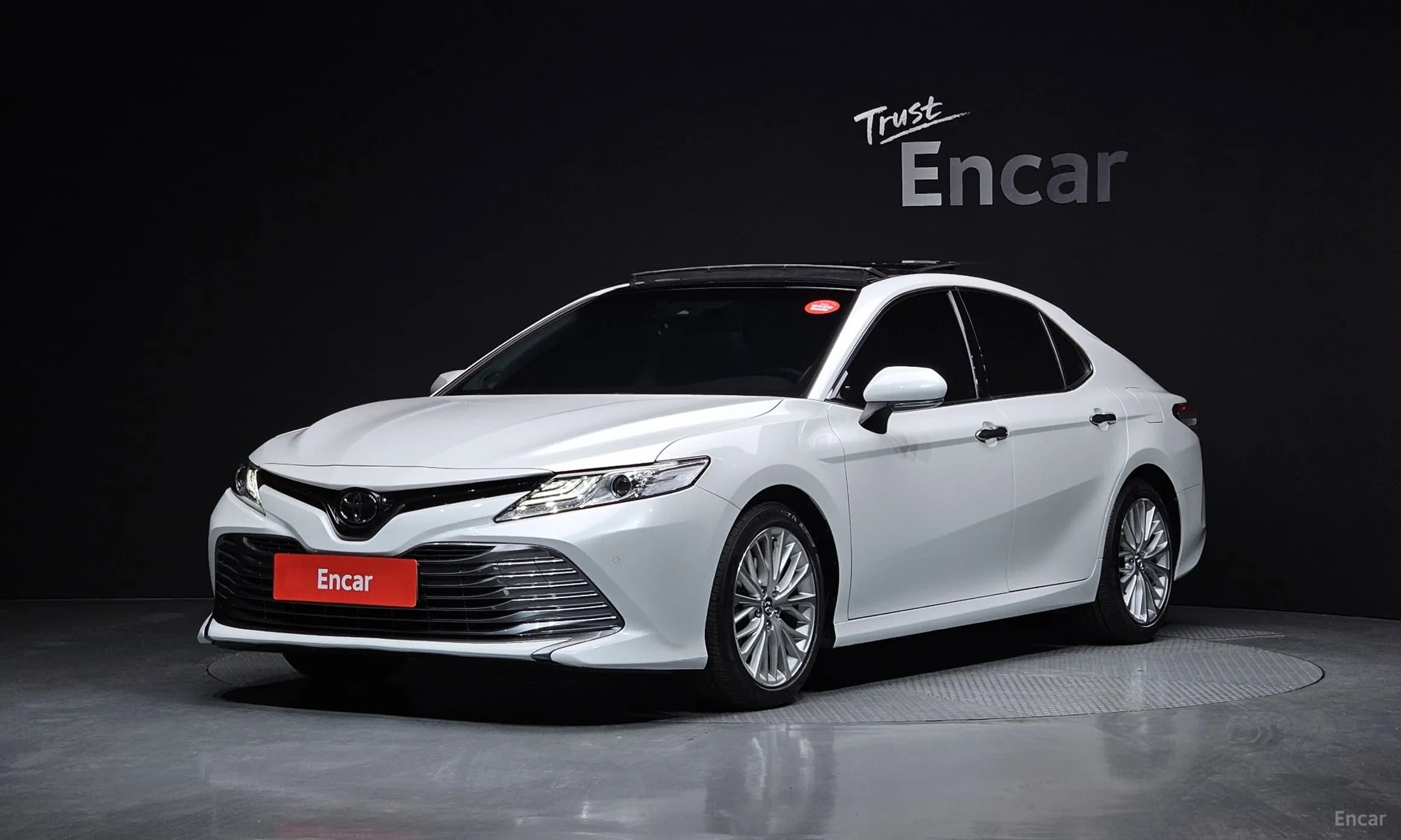 Camry (XV70)