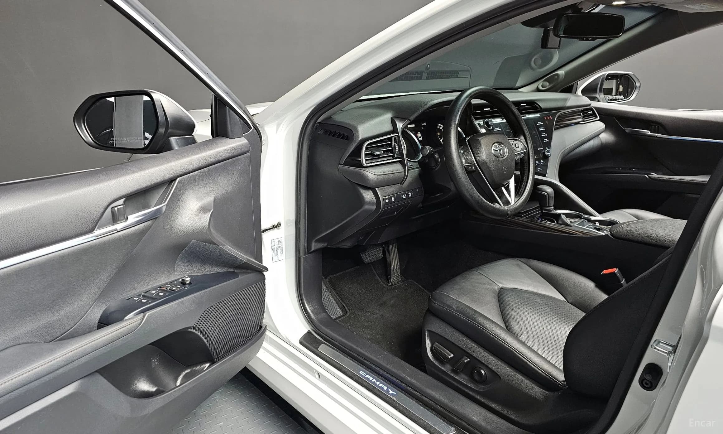 Camry (XV70)