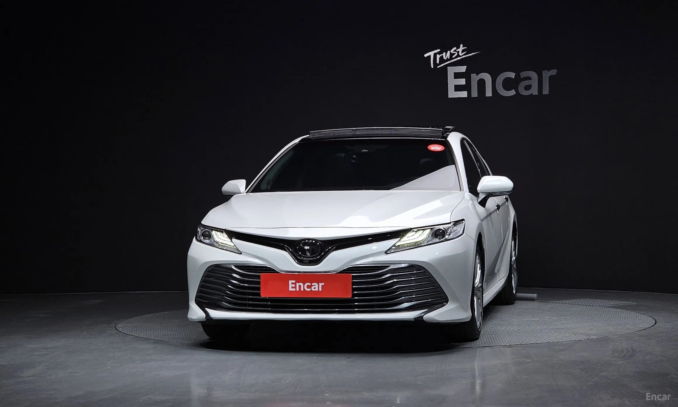 Camry (XV70)